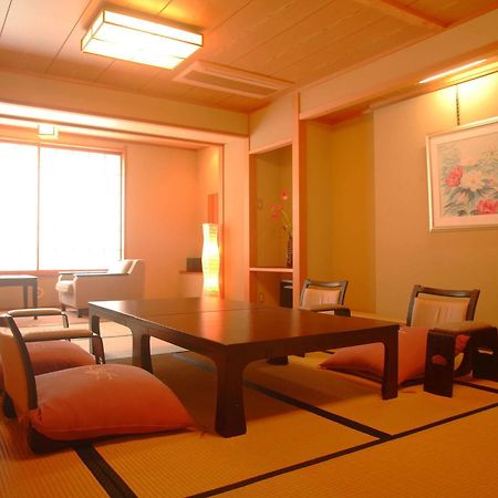 Отель Shibu Onsen Sakaeya Яманути Экстерьер фото